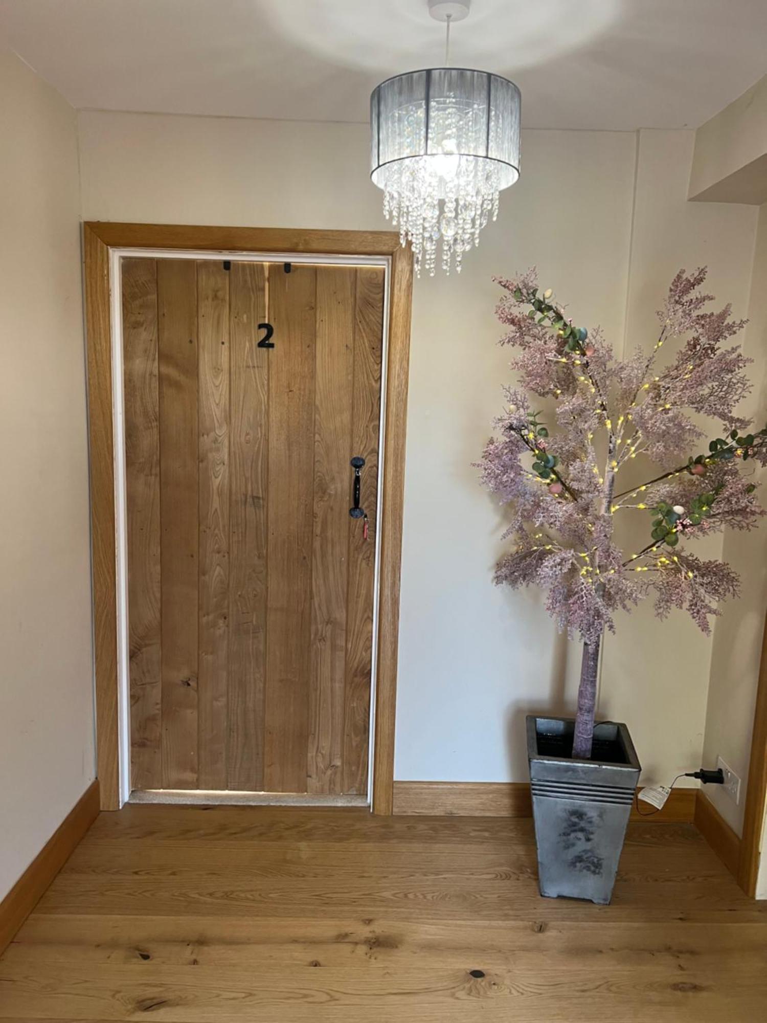 Highcroft House Villa Коршам Екстериор снимка