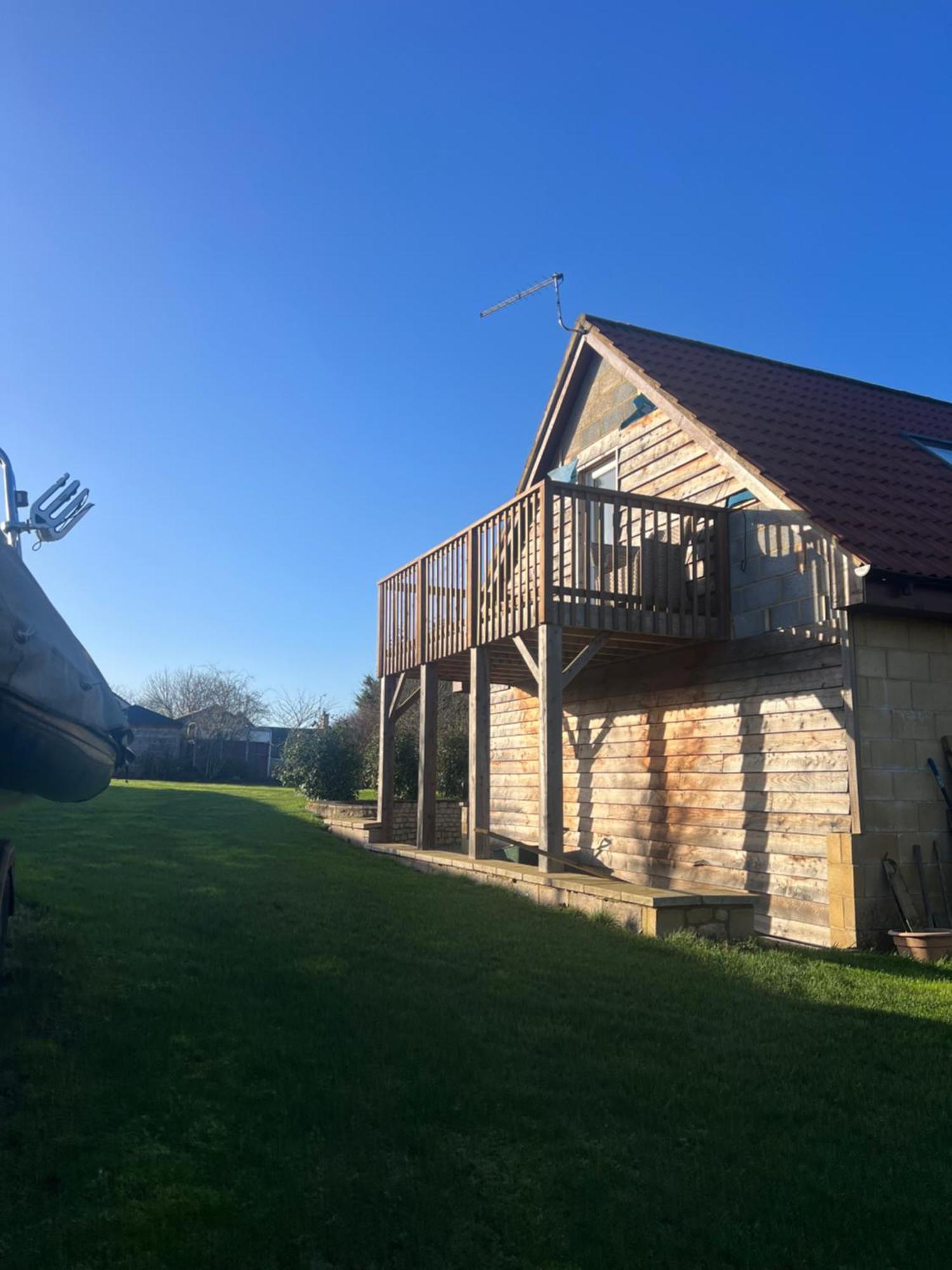Highcroft House Villa Коршам Екстериор снимка